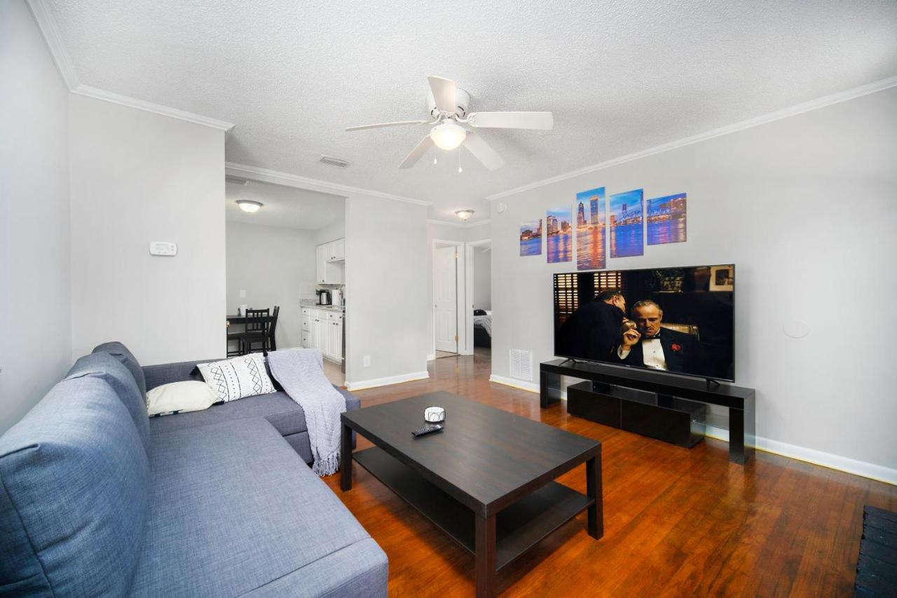 King Bedroom 2Bed1Bath Sleeps 4 Close To Town Center Downtown Beach Mayo Clinic 잭슨빌 외부 사진