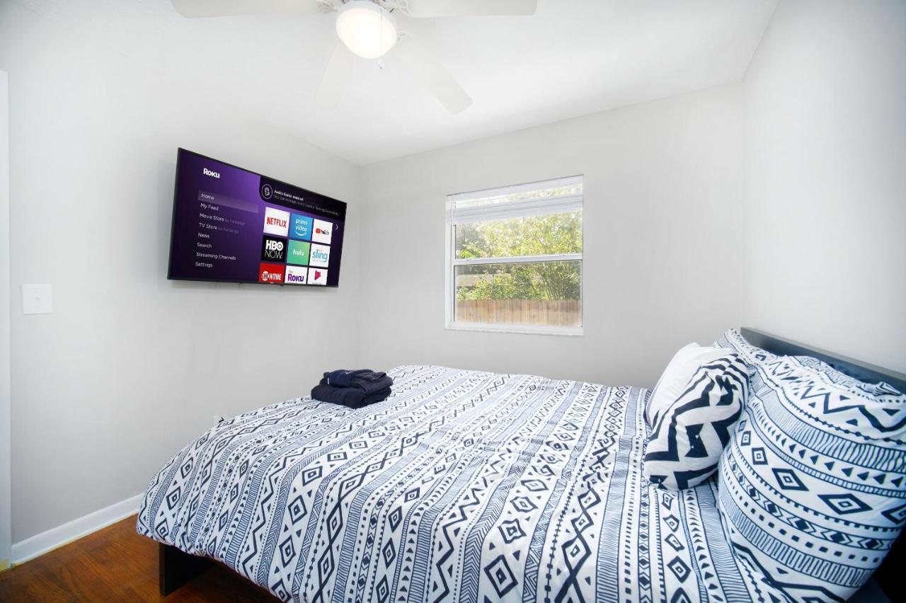 King Bedroom 2Bed1Bath Sleeps 4 Close To Town Center Downtown Beach Mayo Clinic 잭슨빌 외부 사진